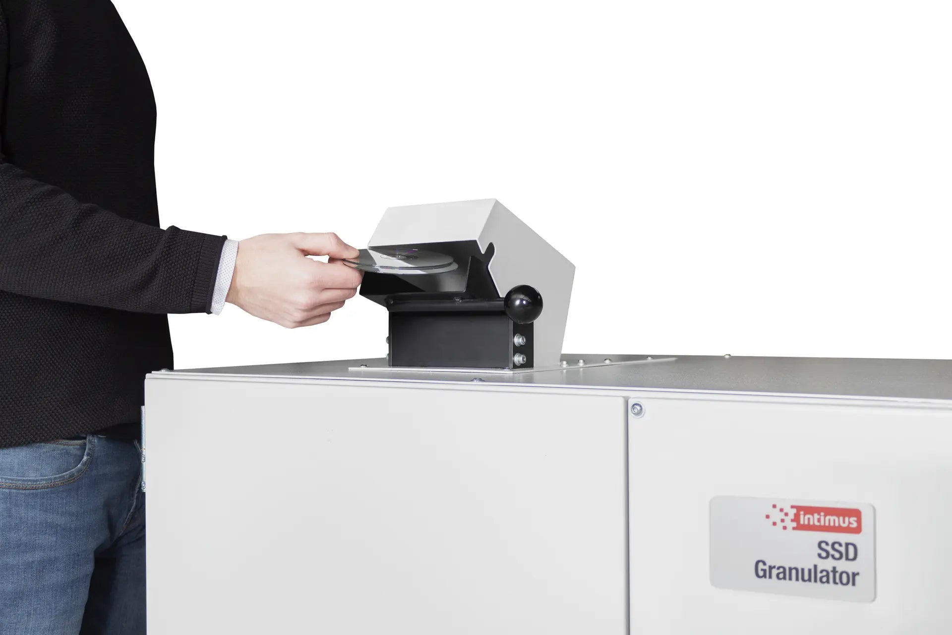 Intimus High-Performance SSD Granulator